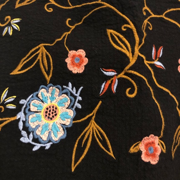 Loft mini skirt - Picture 2 of 3